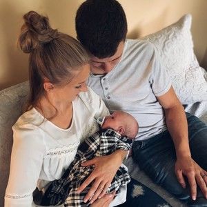 Meet your Posher, Lena